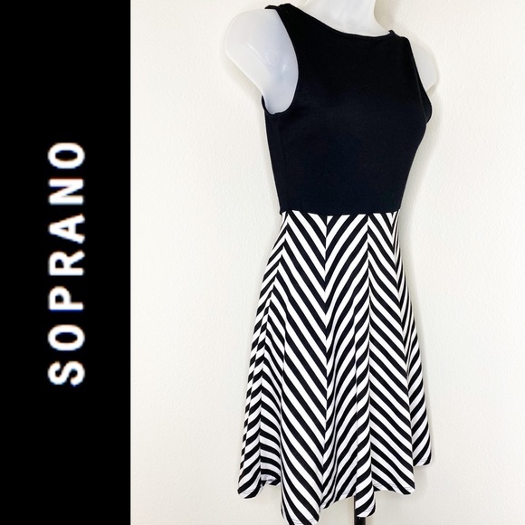 Soprano Dresses & Skirts - SOPRANO Black & White Dress XS
